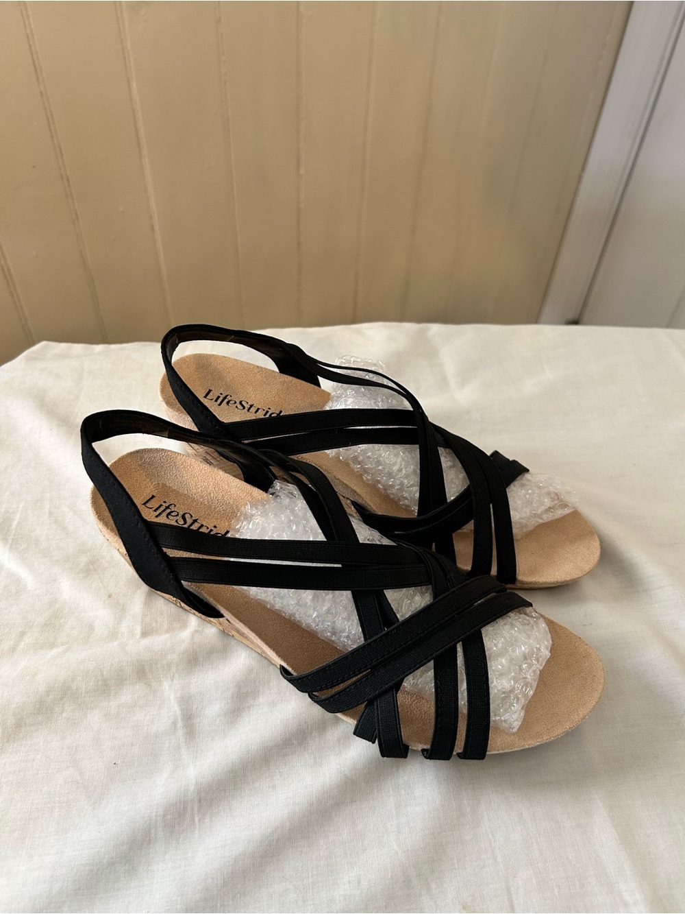 Life Stride Mallory Black Strappy Cork Wedge Sandals Size 8.5 M/NWOT